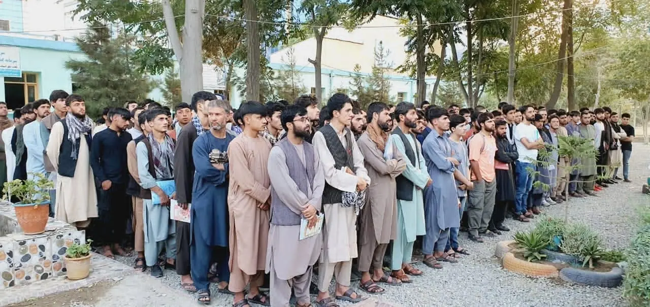 Students lined up for Saff